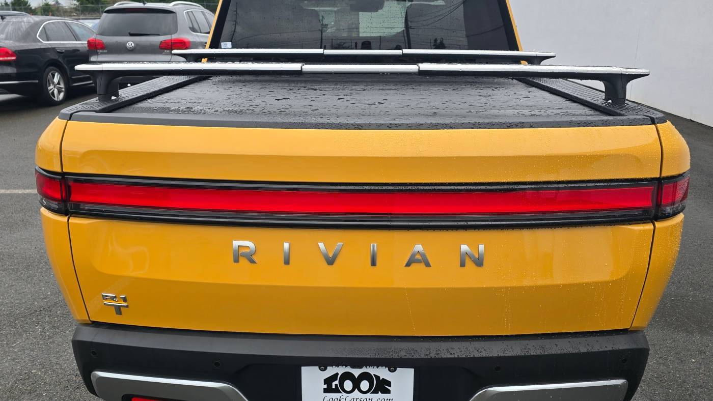 2022 Rivian R1T 7FCTGAAL1NN006546