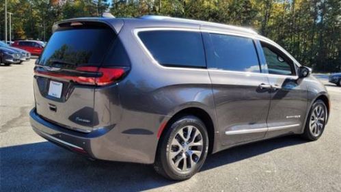 2022 Chrysler Pacifica 2C4RC1N7XNR100081