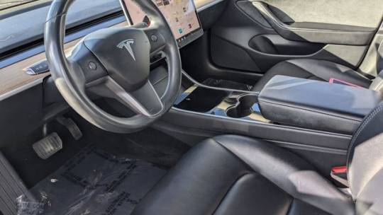 2018 Tesla Model 3 5YJ3E1EB4JF085104