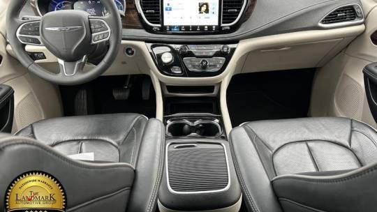 2023 Chrysler Pacifica 2C4RC1S78PR558709