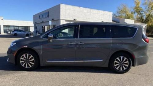 2022 Chrysler Pacifica 2C4RC1S72NR148114