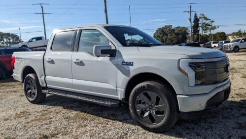 2024 Ford F-150 Lightning 1FT6W5L7XRWG09704