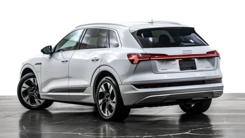 2021 Audi e-tron WA1LAAGE6MB011526