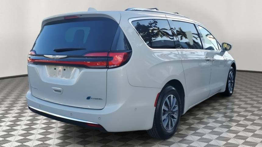 2021 Chrysler Pacifica 2C4RC1L71MR586085