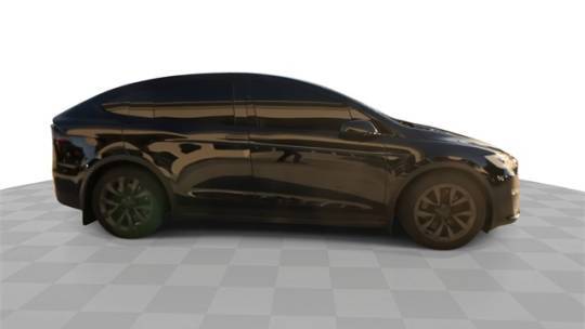 2022 Tesla Model X 7SAXCDE52NF340117