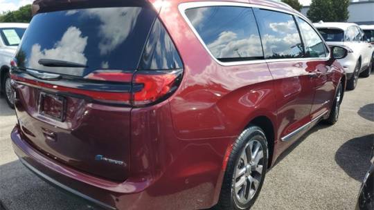 2021 Chrysler Pacifica 2C4RC1N72MR567400