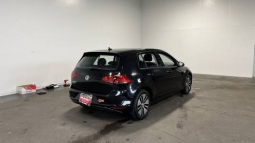 2016 Volkswagen e-Golf WVWKP7AU0GW915422