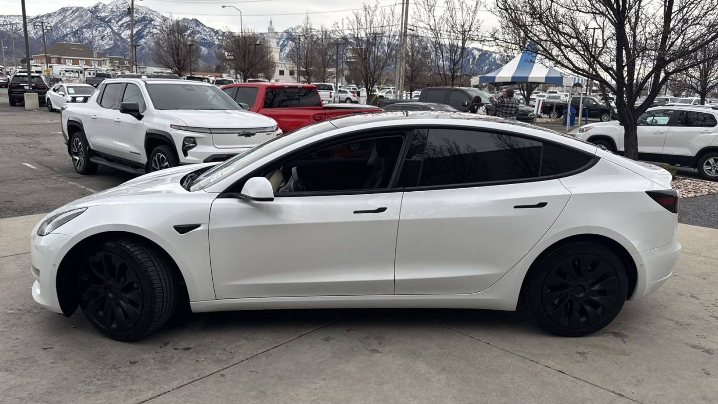 2018 Tesla Model 3 5YJ3E1EA8JF039170