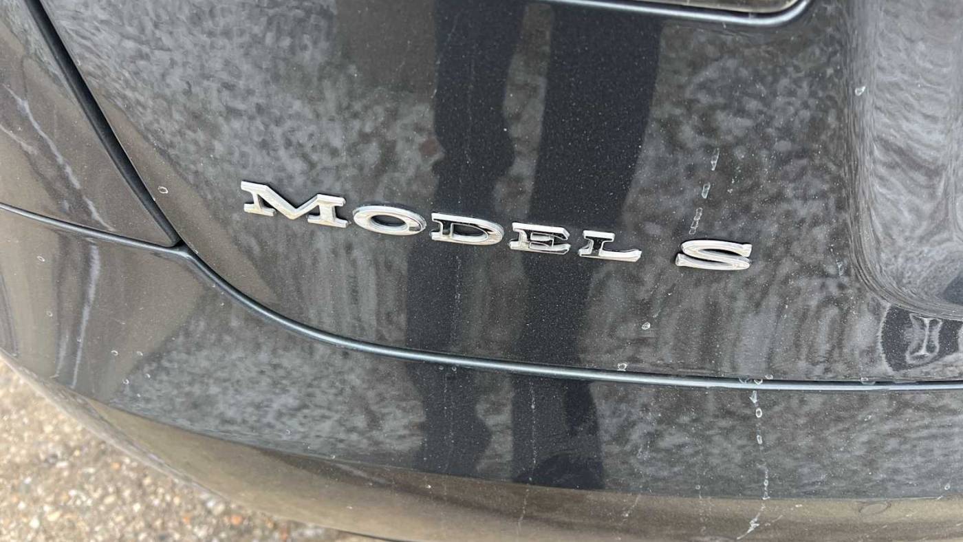 2017 Tesla Model S 5YJSA1E27HF215832