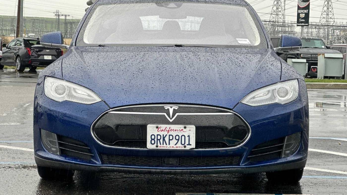 2015 Tesla Model S 5YJSA1H2XFF094416