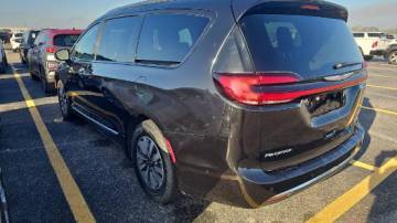 2023 Chrysler Pacifica 2C4RC1S72PR503138