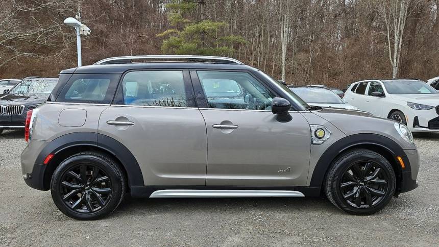 2018 Mini S E Countryman ALL 4 WMZYU7C47J3B86136