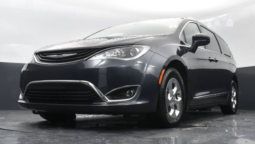 2019 Chrysler Pacifica 2C4RC1L75KR645684