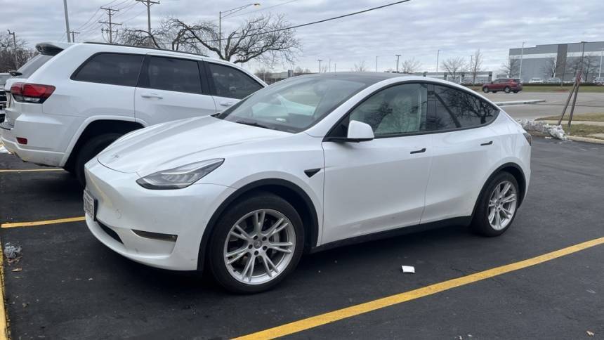 2021 Tesla Model Y 5YJYGDEE4MF189639