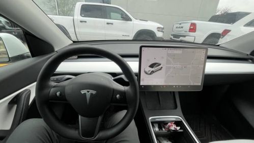 2021 Tesla Model Y 5YJYGDEE4MF189639