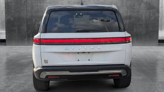 2022 Rivian R1S 7PDSGABL2NN001669