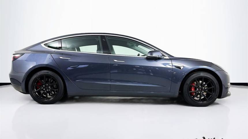 2019 Tesla Model 3 5YJ3E1EB8KF481313