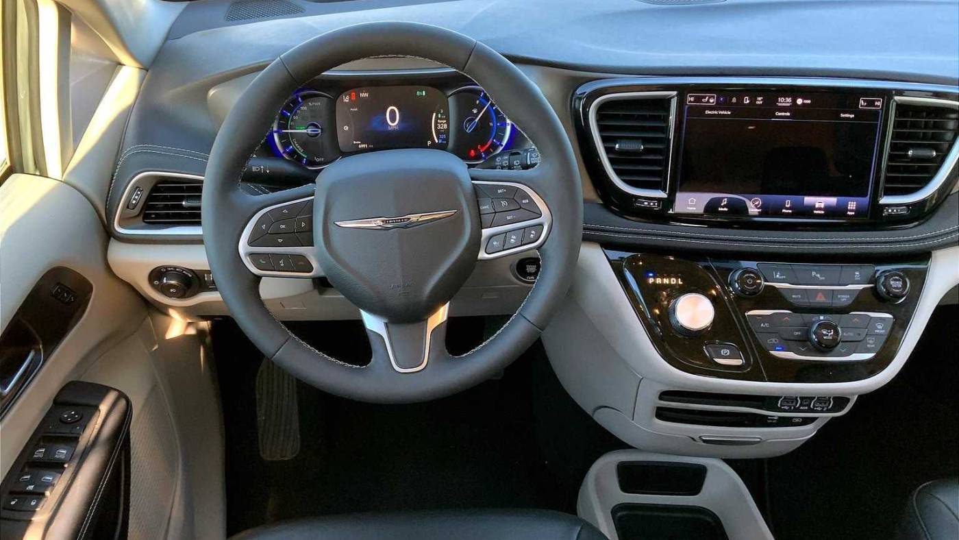 2022 Chrysler Pacifica 2C4RC1L73NR137038