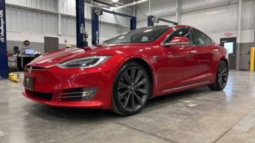 2016 Tesla Model S 5YJSA1E21GF164911