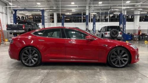 2016 Tesla Model S 5YJSA1E21GF164911