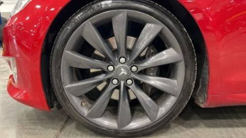 2016 Tesla Model S 5YJSA1E21GF164911