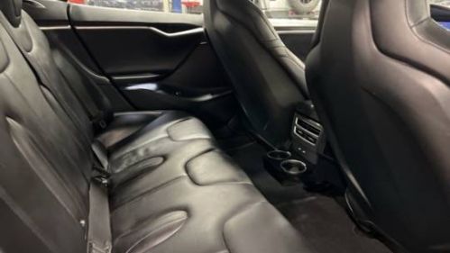 2016 Tesla Model S 5YJSA1E21GF164911