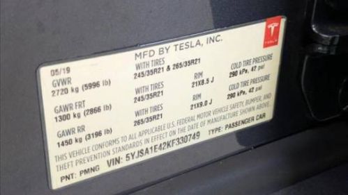 2019 Tesla Model S 5YJSA1E42KF330749