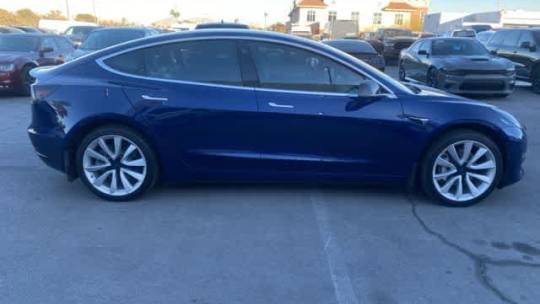 2018 Tesla Model 3 5YJ3E1EA5JF013643