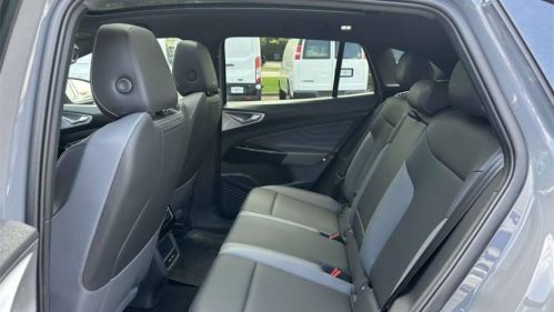 2023 Volkswagen ID.4 1V2VMPE88PC016925
