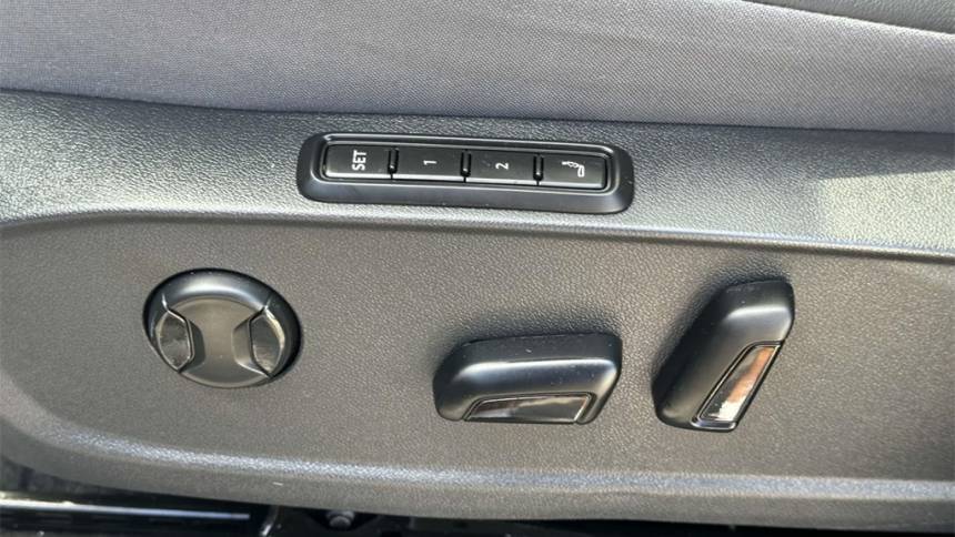 2023 Volkswagen ID.4 1V2VMPE88PC016925