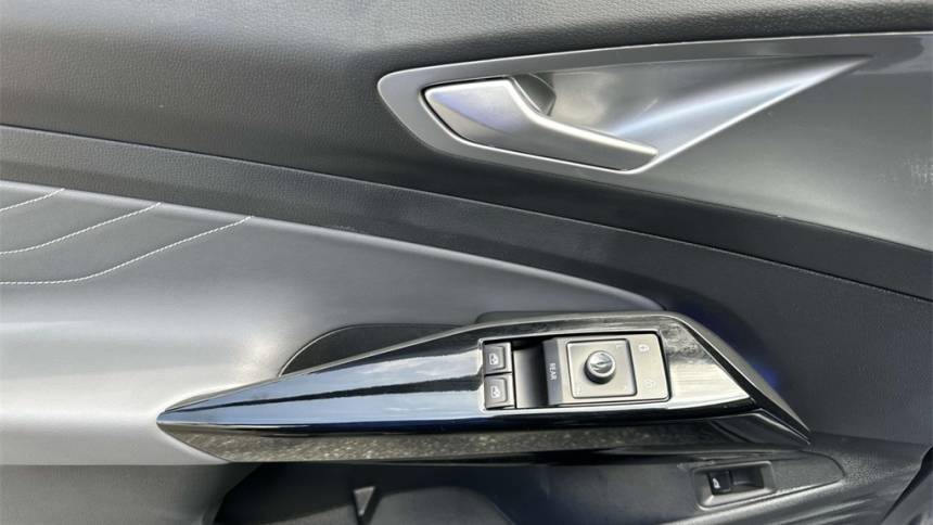 2023 Volkswagen ID.4 1V2VMPE88PC016925