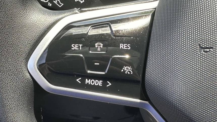 2023 Volkswagen ID.4 1V2VMPE88PC016925