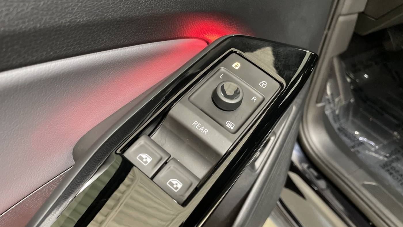 2023 Volkswagen ID.4 1V2FMPE84PC011807