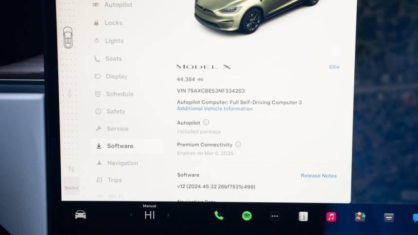 2022 Tesla Model X 7SAXCBE53NF334203