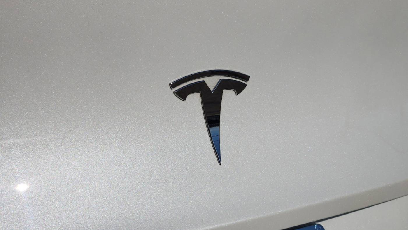 2020 Tesla Model Y 5YJYGDEE7LF035909