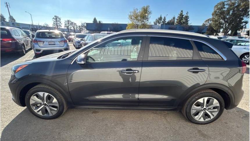 2022 Kia NIRO EV KNDCC3LG6N5135783