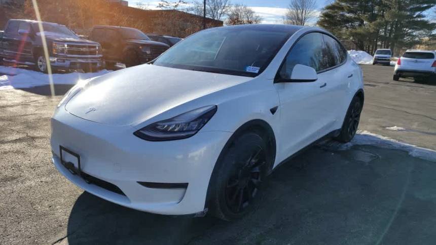 2020 Tesla Model Y 5YJYGDEE1LF038790