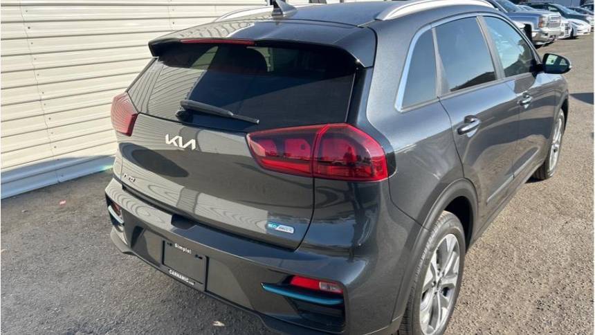 2022 Kia NIRO EV KNDCC3LG6N5135783