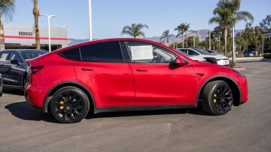 2020 Tesla Model Y 5YJYGDEE4LF034166