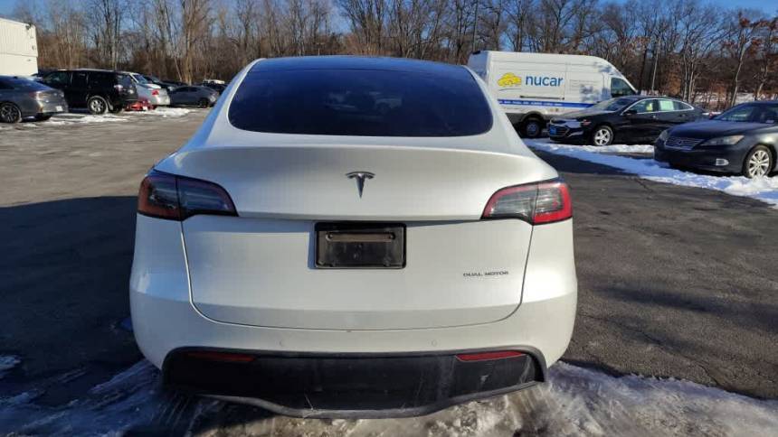 2020 Tesla Model Y 5YJYGDEE1LF038790