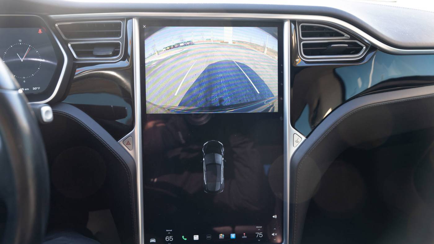 2016 Tesla Model S 5YJSA1E1XGF132384