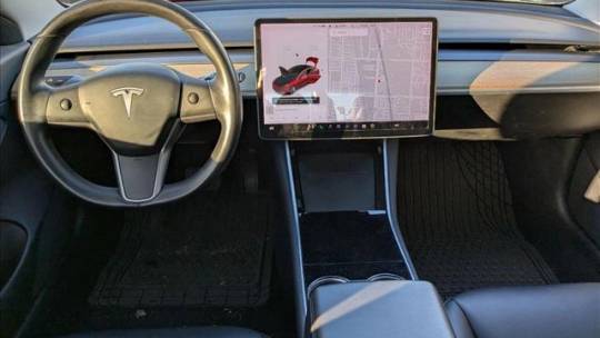 2019 Tesla Model 3 5YJ3E1EA3KF402167