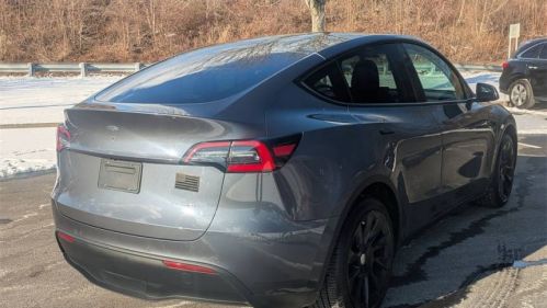 2020 Tesla Model Y 5YJYGDEE2LF045571