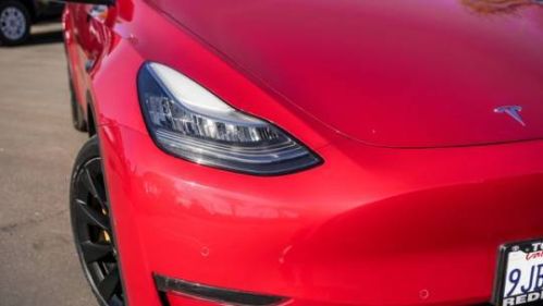 2020 Tesla Model Y 5YJYGDEE4LF034166