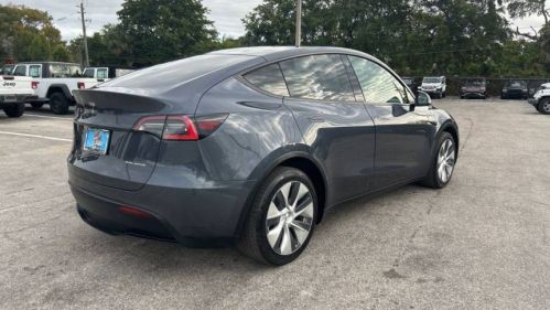 2021 Tesla Model Y 5YJYGDEE5MF104632