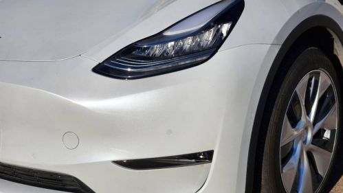 2020 Tesla Model Y 5YJYGDEE7LF035909