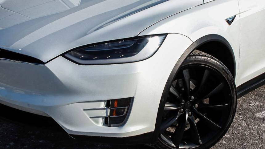 2018 Tesla Model X 5YJXCBE26JF138916