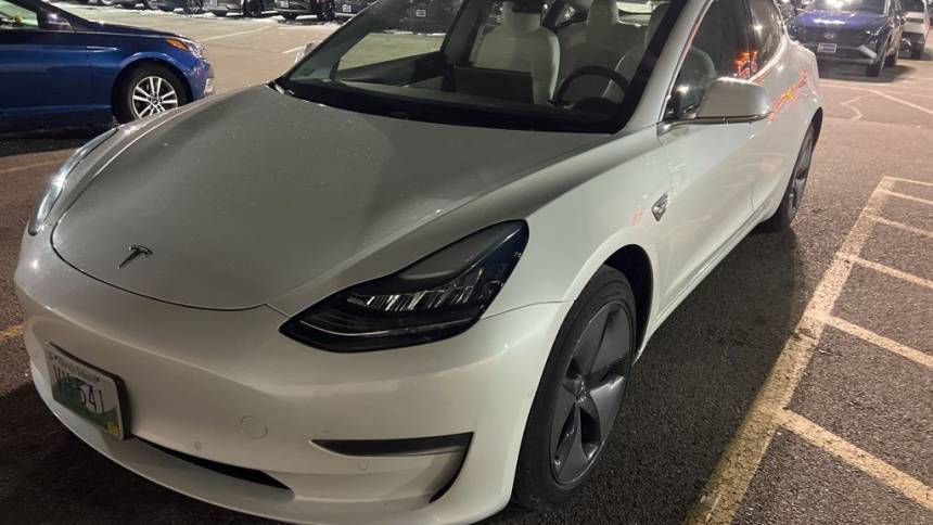 2021 Tesla Model Y 5YJYGDEE9MF246739