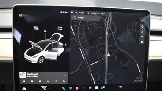 2021 Tesla Model Y 5YJYGDEE3MF074353