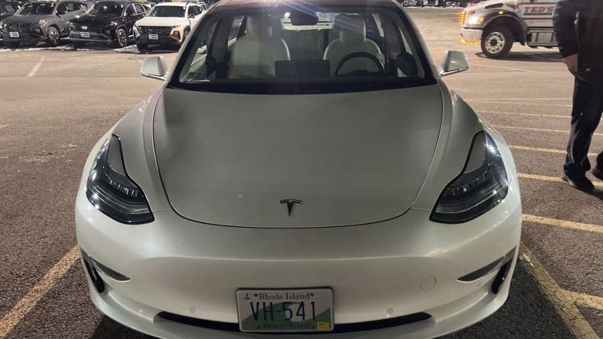 2021 Tesla Model Y 5YJYGDEE9MF246739